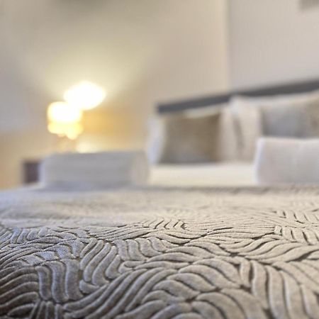 Shm Stays Solihull Hs2 Nec Airport Nr M6 M40 M42 Great For Long & Short Stays 15 Min Walk To Train Station 5 Min Drive To Town Centre Outside Bus Stops & Supermarket Free Parking Esterno foto
