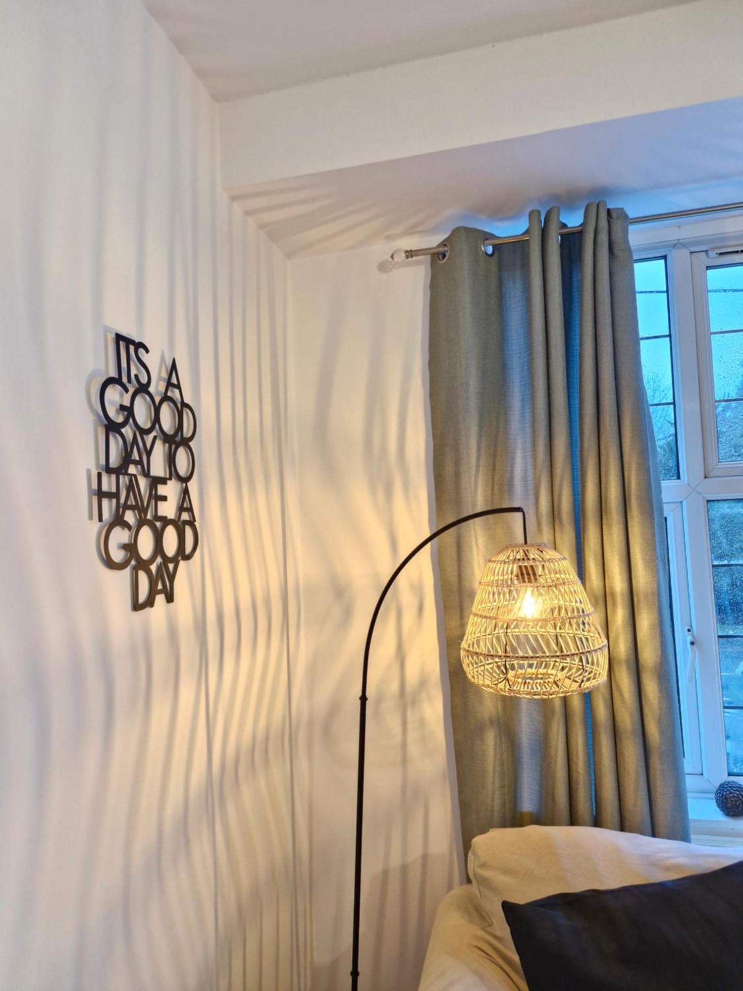 Shm Stays Solihull Hs2 Nec Airport Nr M6 M40 M42 Great For Long & Short Stays 15 Min Walk To Train Station 5 Min Drive To Town Centre Outside Bus Stops & Supermarket Free Parking Esterno foto